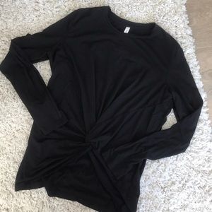 Aritzia - Babaton black long sleeve